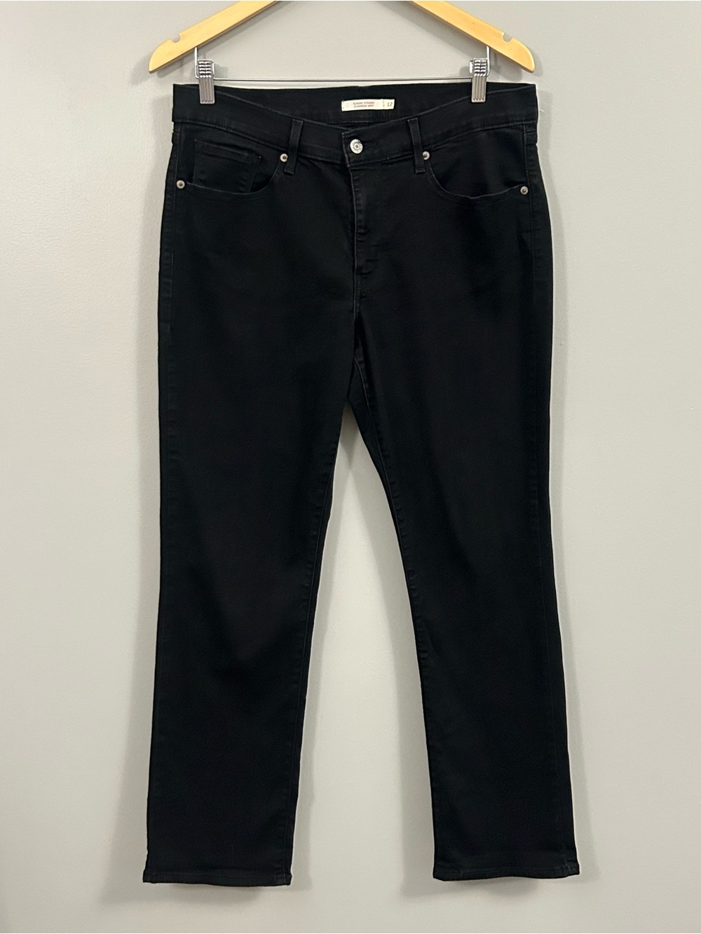 Levi's Women's Classic Straight Black Skinny Jeans Size 12